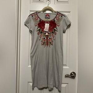 NWT JOHNNY WAS Size XS Beige Embroidered Floral Print Tunic Dress